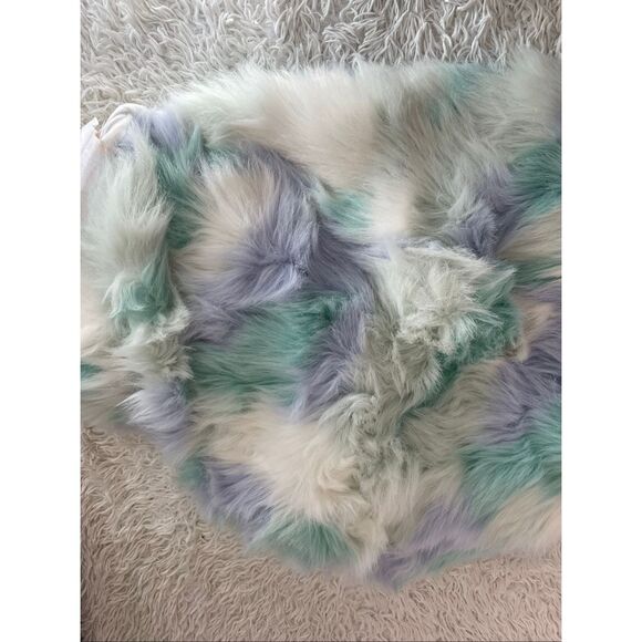 Pottery Barn Teen Large Unicorn Faux Fur Bean Bag Chair Slipcover Only - Picture 2 of 5